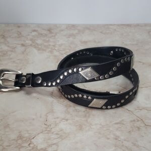 Vinrage Studded Black Leather Belt with Silver Accents